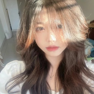 红色尾翼
